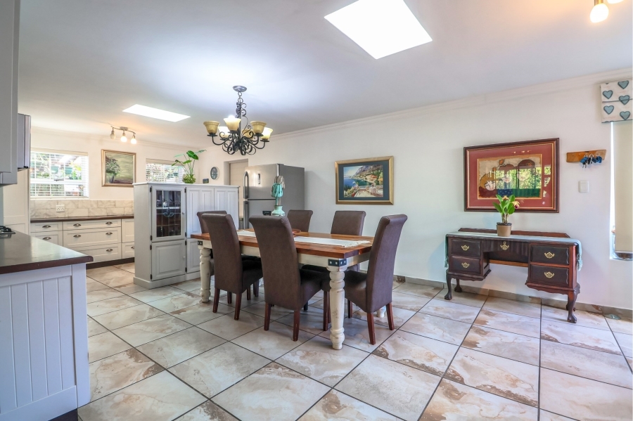 4 Bedroom Property for Sale in Kraaibosch Country Estate Western Cape